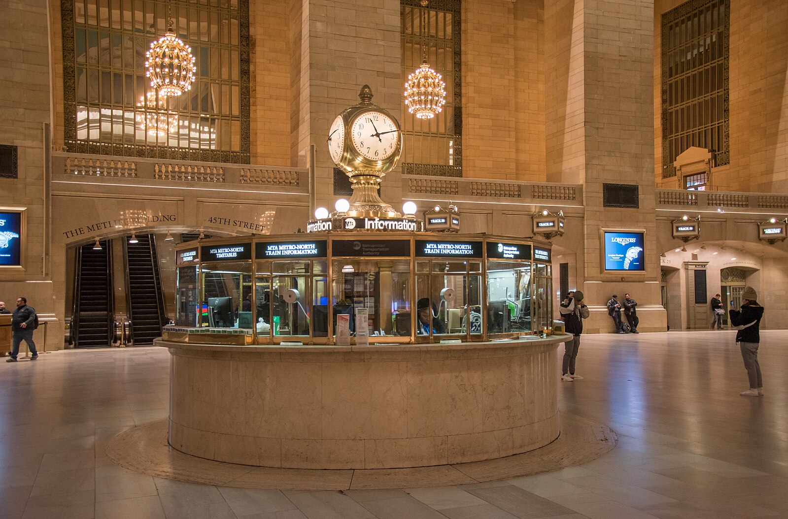 Information booth in Grand Central Terminal's Main Concourse