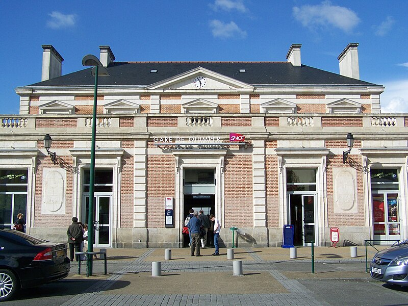 File:Gare de Quimper.JPG