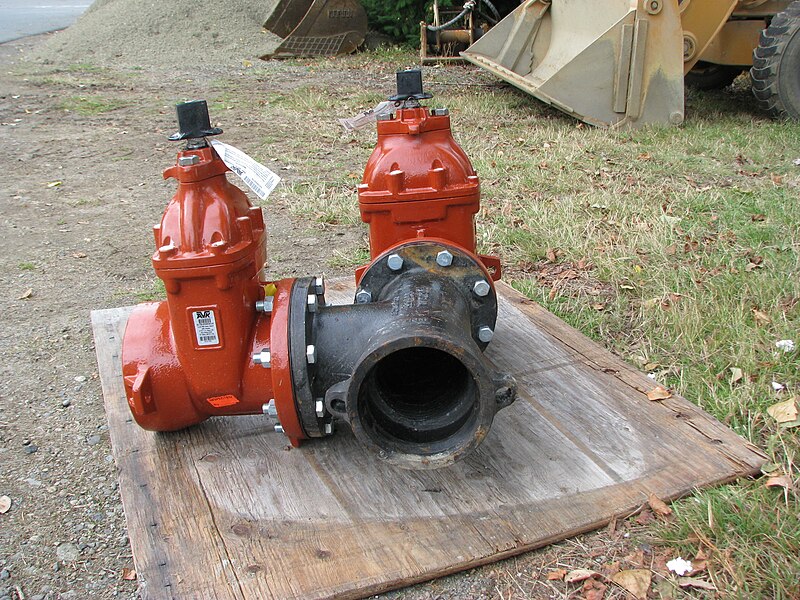 File:Gate valve 6179.jpg