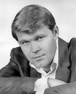 Glen Campbell achieved his first number one in 1968 with "I Wanna Live". Glen Campbell 1967.JPG