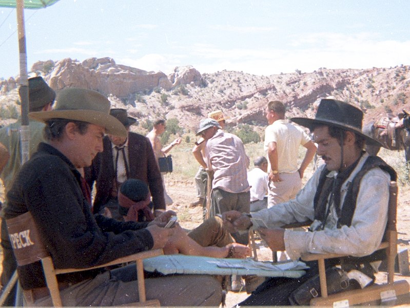 File:Gregory Peck and Omar Sharif Playing Bridge on the Set of MacKenna's Gold, 1969.jpg