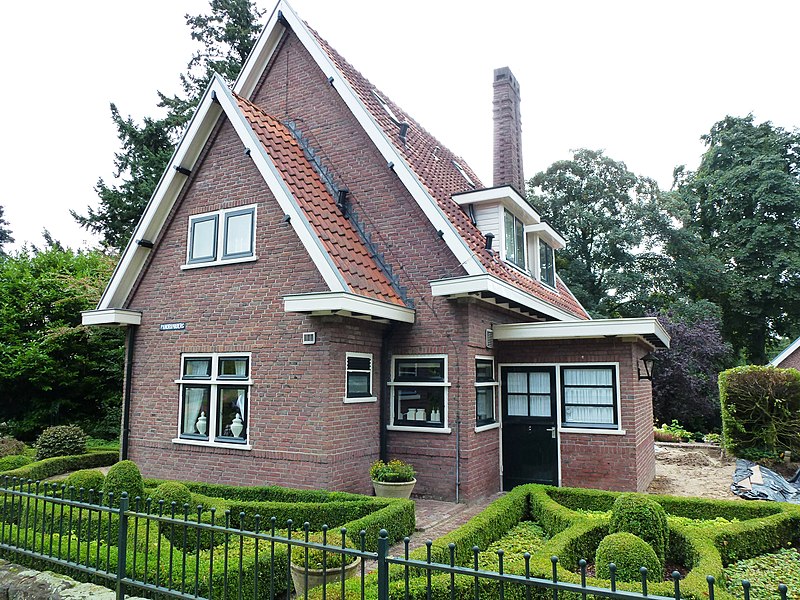 File:Groesbeek (NL) woning Panoramaberg 1 (01).JPG