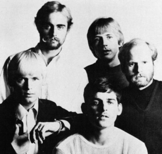 <span class="mw-page-title-main">Harpers Bizarre</span> American sunshine pop band