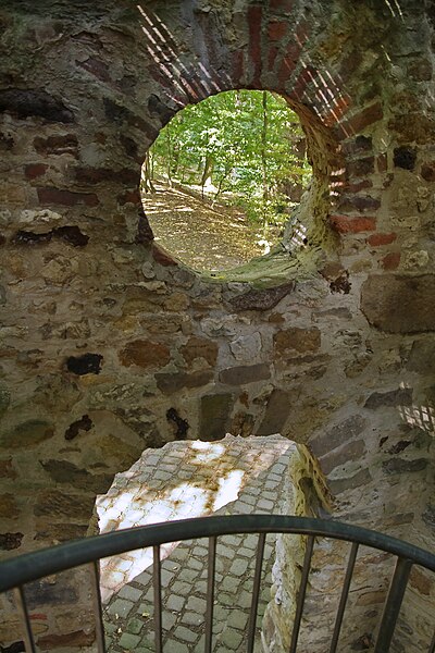 File:Hexenturm im Hinüberschen Garten Marienwerder (Hannover) IMG 3222.jpg