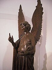 Un des Anges d'Humbert, sculpture gothique en bois du XIIIe siècle, musée des beaux-arts d'Arras.
