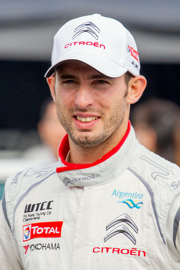 José María López (pictured in 2014) replaced Neel Jani at Dragon for the rest of the season.