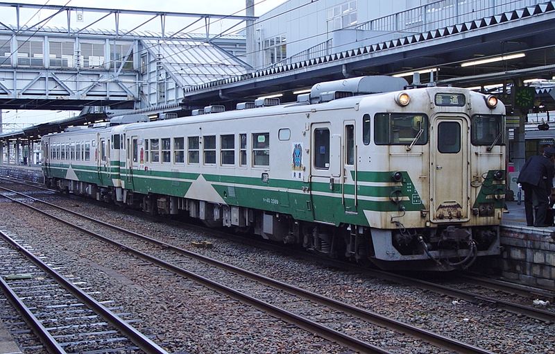 File:KiHa40 2089 Akita 20070101.JPG