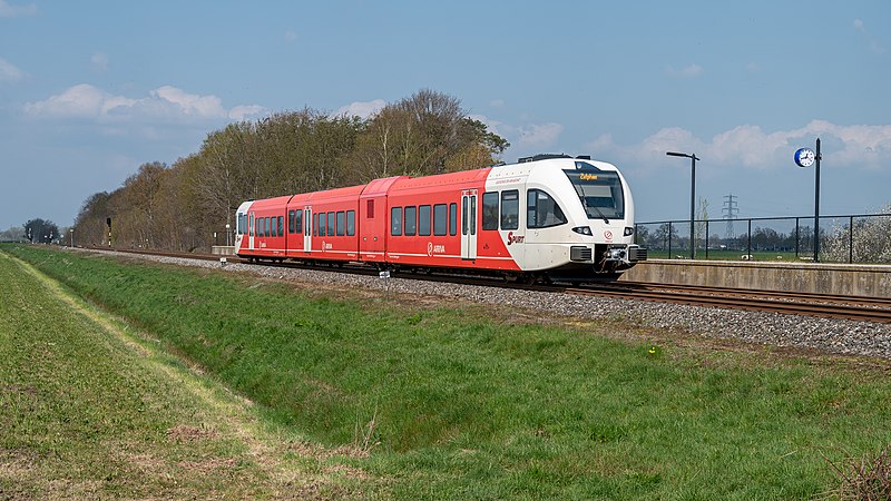 File:Klarenbeek Arriva GTW 369 (51128818805).jpg