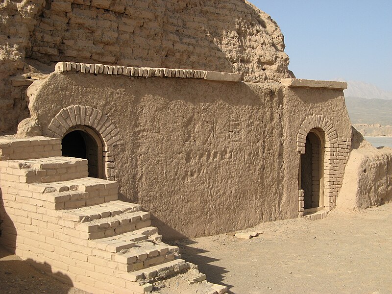 File:Kuqa May 2007 420.jpg