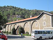 De buitenkant van het klooster
