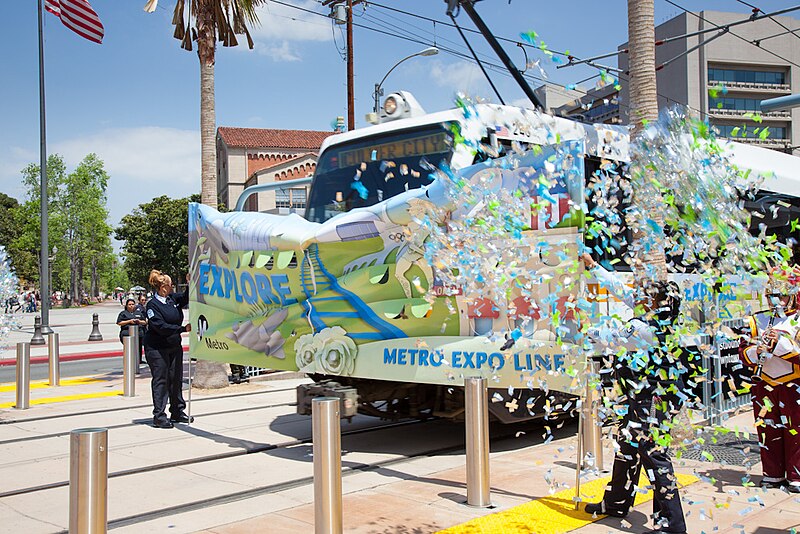 File:LA Metro Expo Line IOS Opening weekend.jpg