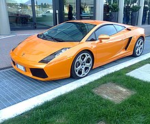 The "Baby Lambo" originally envisioned under the Mimran ownership, was introduced in 2003 as the Gallardo Lambo trequarti front.jpg