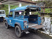 Land Rover to ferry tourists, 2012