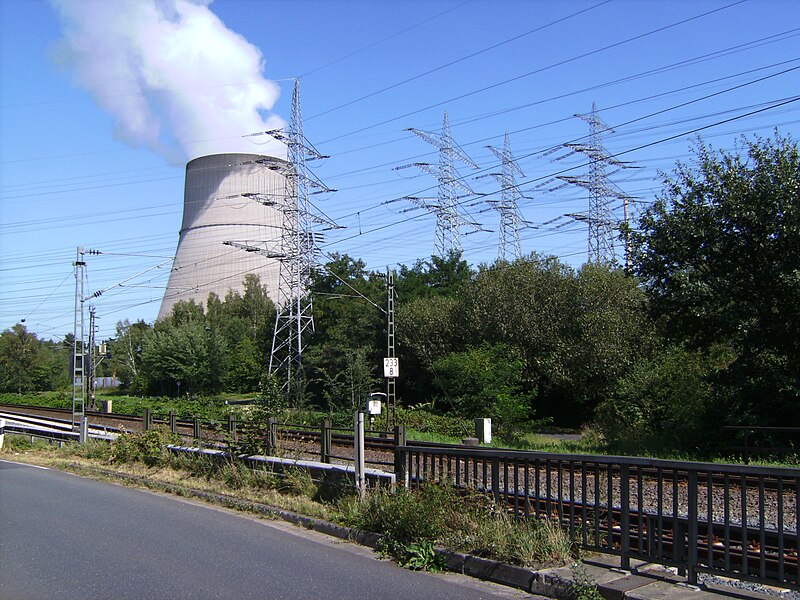 File:Lingen, koeltoren kerncentrale Emsland 2008-08-30 14.21.jpg