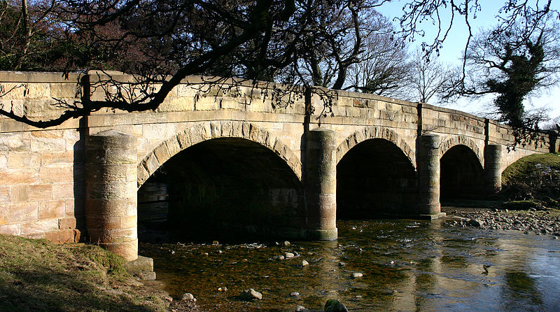 File:Low Bourne North Yorks 1775 Packhorse Bridge River Burn.jpg