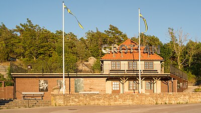 Besöksbyggnad till Lummelundagrottan.