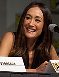 Gambar mini seharga Maggie Q