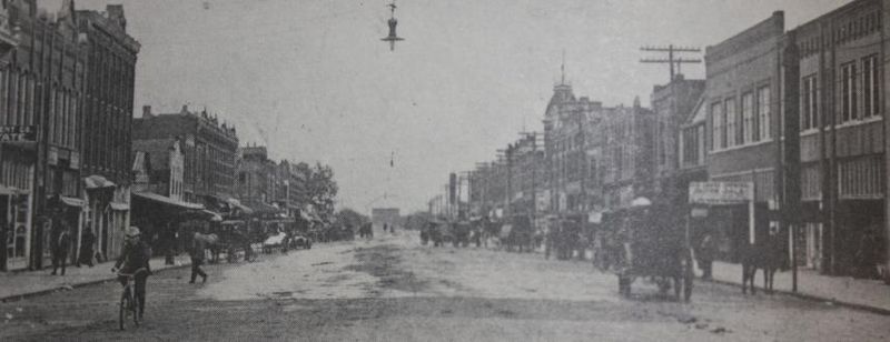 File:MainStNormanEarly1900s.jpg