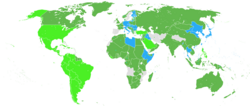 Világtérkép a II. világháború részvevőivel: A szövetségesek zölddel (világoszölddel azok, amelyek a Pearl Harbor elleni japán támadás után csatlakoztak hozzájuk), a tengelyhatalmak világoskékkel, a semleges országok szürkével