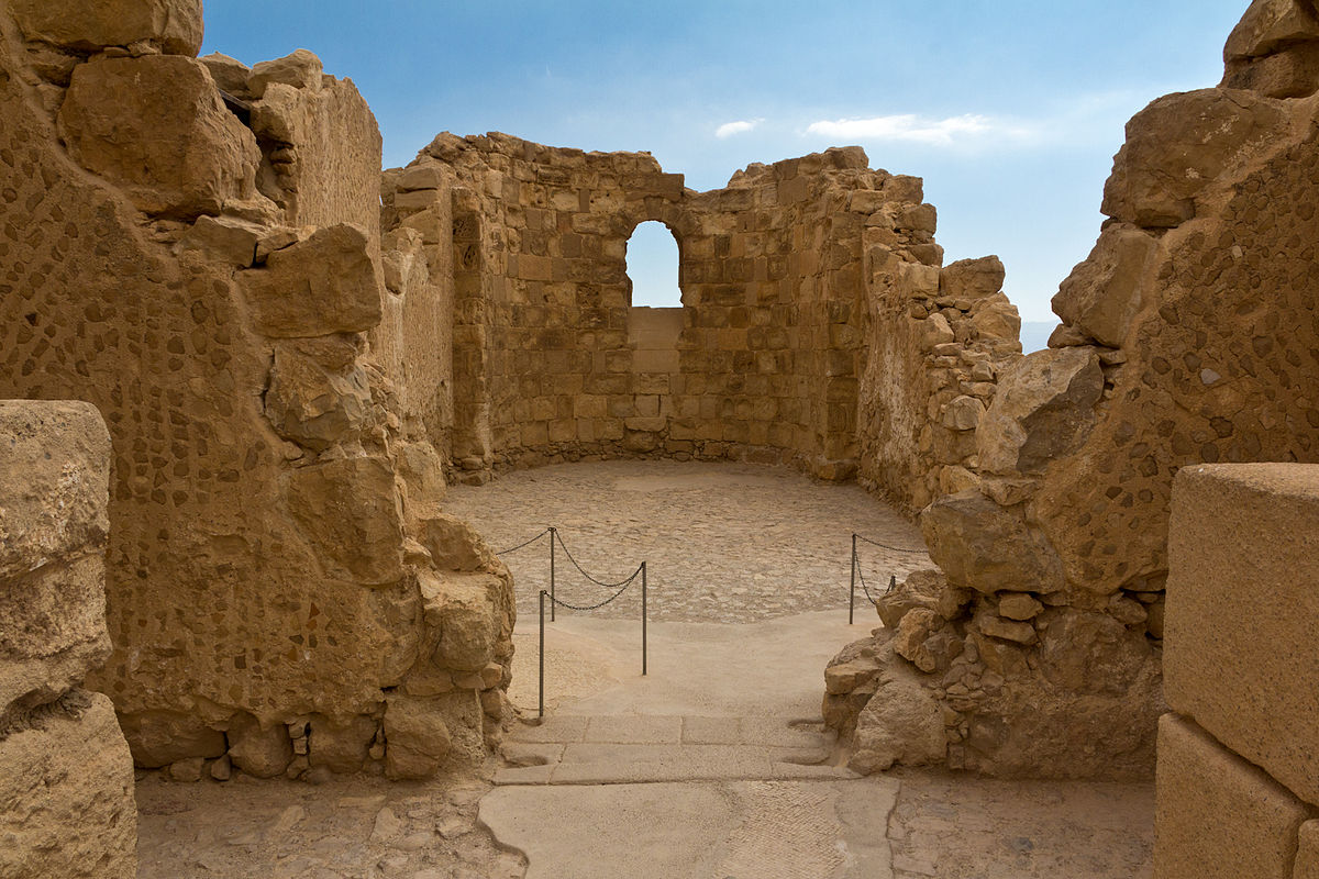 Израиль - древняя крепость Масада