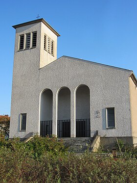 Kilátás a Saint-Bernard templomra.