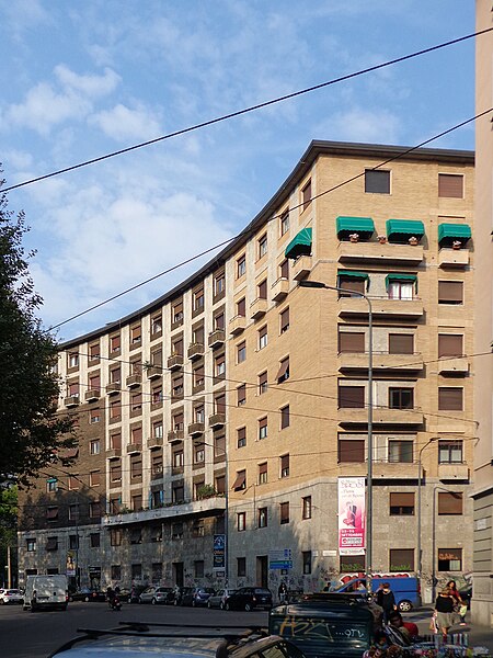 File:Milano - edificio piazzale Gabrio Piola 4-6-8.jpg