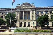 Milwaukee Central Library