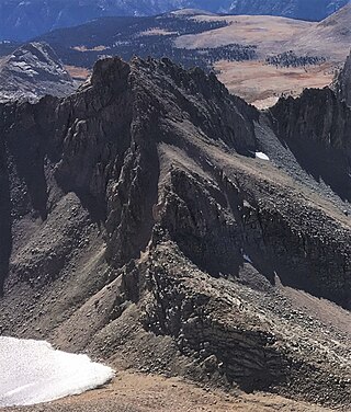 <span class="mw-page-title-main">Mount Versteeg</span> Mountain in the American state of California