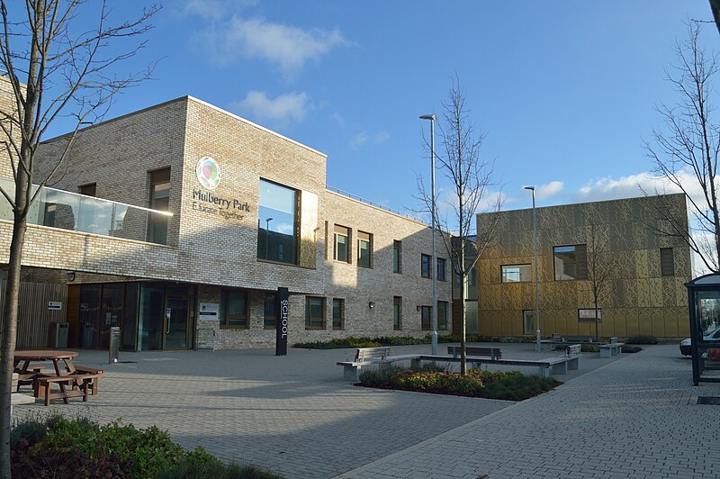 File:Mulberry Park Educate Together Primary School.jpg