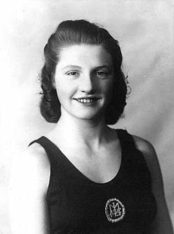 Nancy Riach (1929-1947).jpg