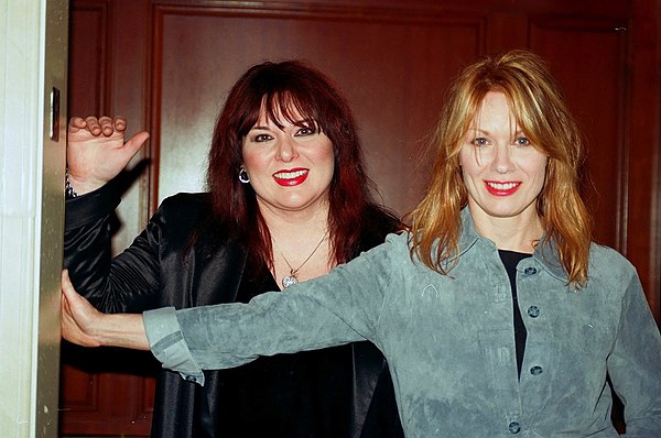 Ann and her sister Nancy in 1998