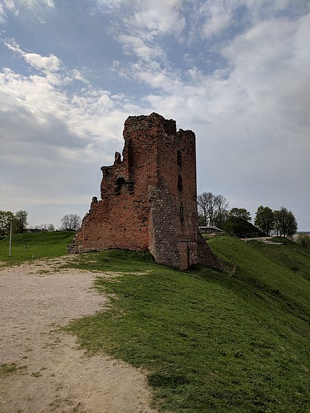 File:Navahradak Castle 20180501 145242.jpg