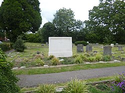 Selandia baru War Memorial di Walton-on-Thames (geograph 6460194).jpg
