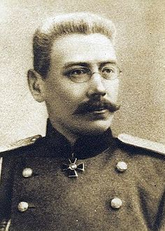 Nikolai Ruzski, Armadako nagusia. Tsarrarekin egon zen bere abdikazioaren inguruan negoziatzen.