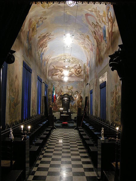 File:Palazzo Roffia, galleria 01.JPG