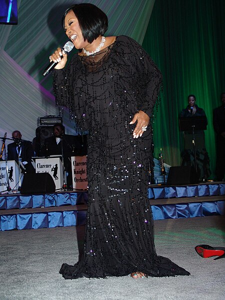 File:Patti Labelle singing.jpg