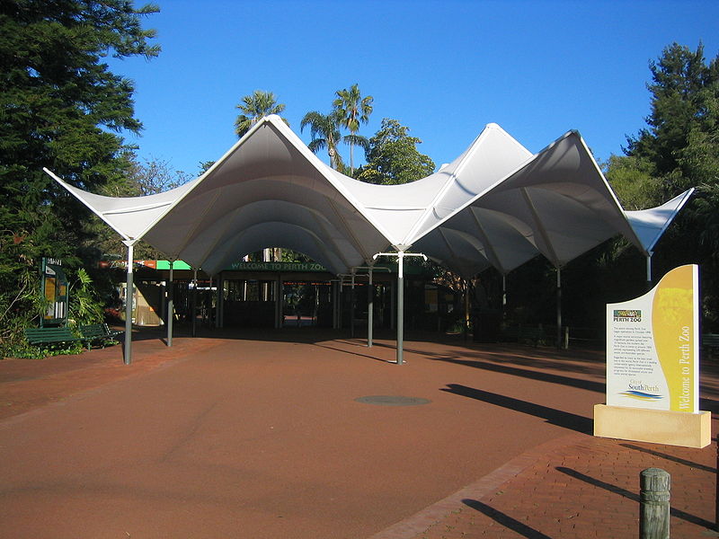 File:Perth Zoo entrance.jpg