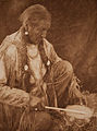 Amerikan Yerlisi bir Peyote Davulcusu (yaklaşık 1927)