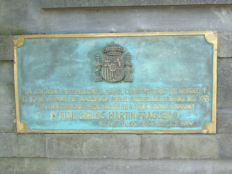 File:Placa Juan Carlos Martín Fragueiro.001 - Ribadeo.jpg