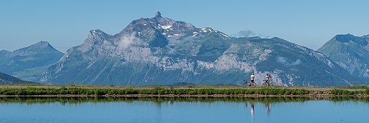 Pointe Percee from Lac de Joux Plane 05