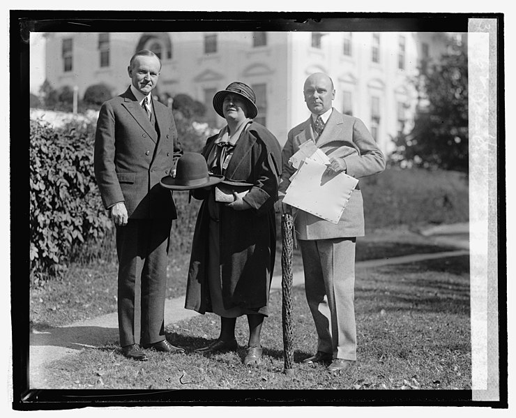 File:Pres. Coolidge, Grace M. Sparks, H.B. Watkins LOC npcc.12418.jpg