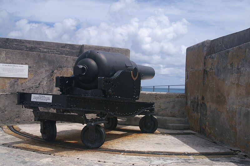 File:RML 10 inch Mk II gun closeup Fort St Catherine.jpg