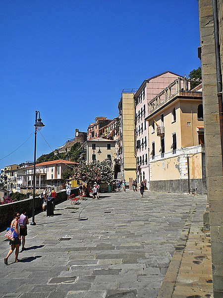 File:Riomaggiore 356-Riomaggiore 2.jpg