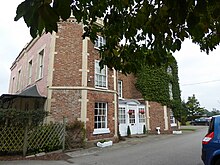 Rossett Hall Hotel - geograph.org.uk - 5725252.jpg