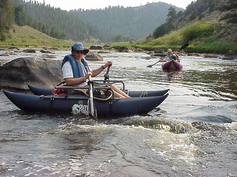 File:Rowing an inflatable catamaran North Platte River.jpg