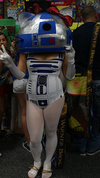 File:SDCC 2012 - R2-D2 (8005176973).jpg