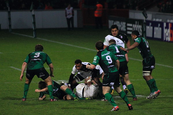 Connacht playing in green against Toulouse in the 2011–12 Heineken Cup