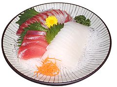 Sashimi de thon rouge, de seiche et de daurade