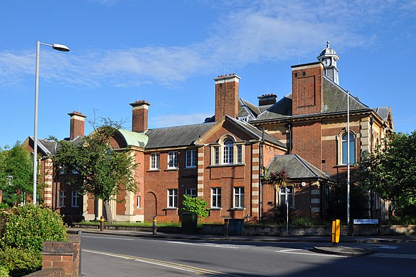 Sessions House housed the Municipal Borough of Surbiton before Surbiton became part of Greater London in 1965.