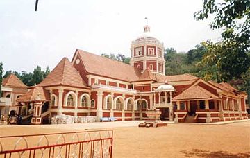 Payl:Shanta-Durga-Temple,-Ponda.jpg